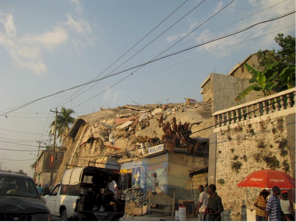 Earthquake destruction in P-A-P.